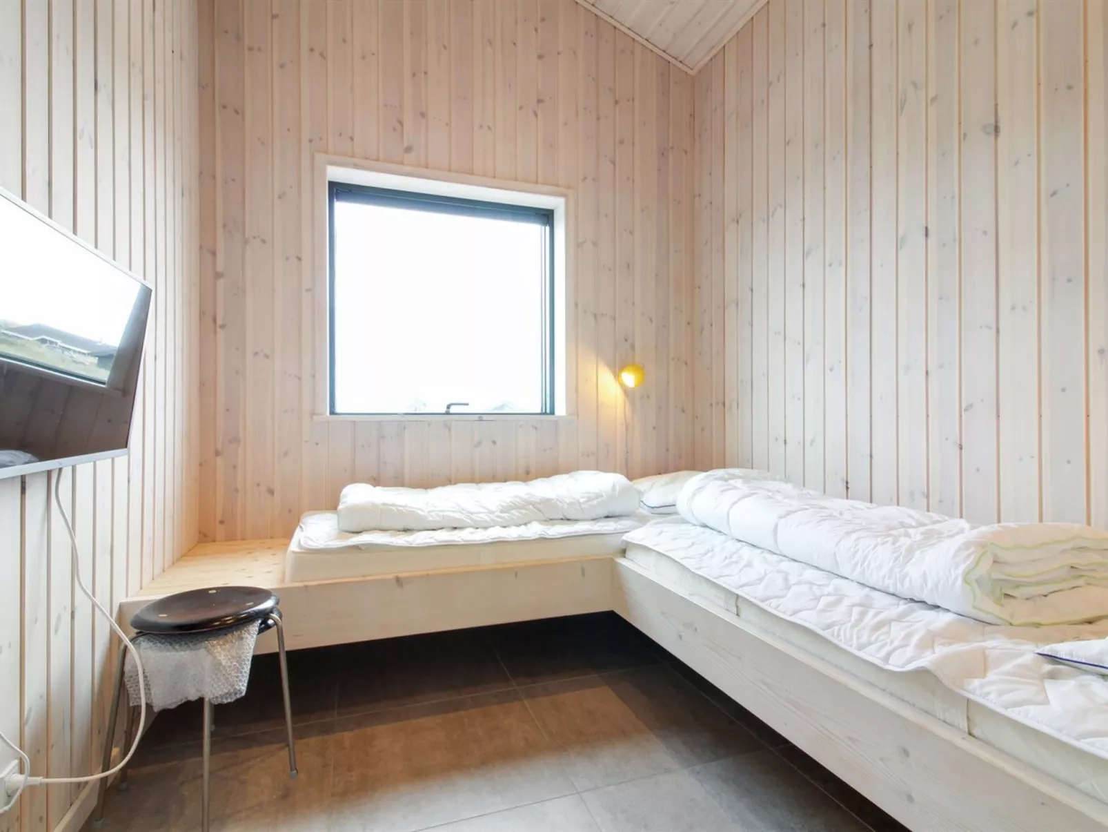 "Fannie" - 250m from the sea-Binnen