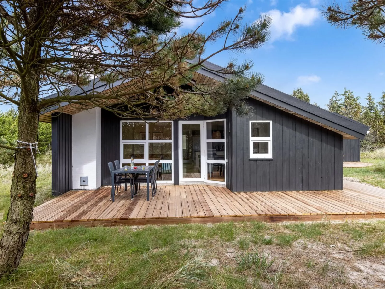 "Antto" - 900m from the sea-Buiten