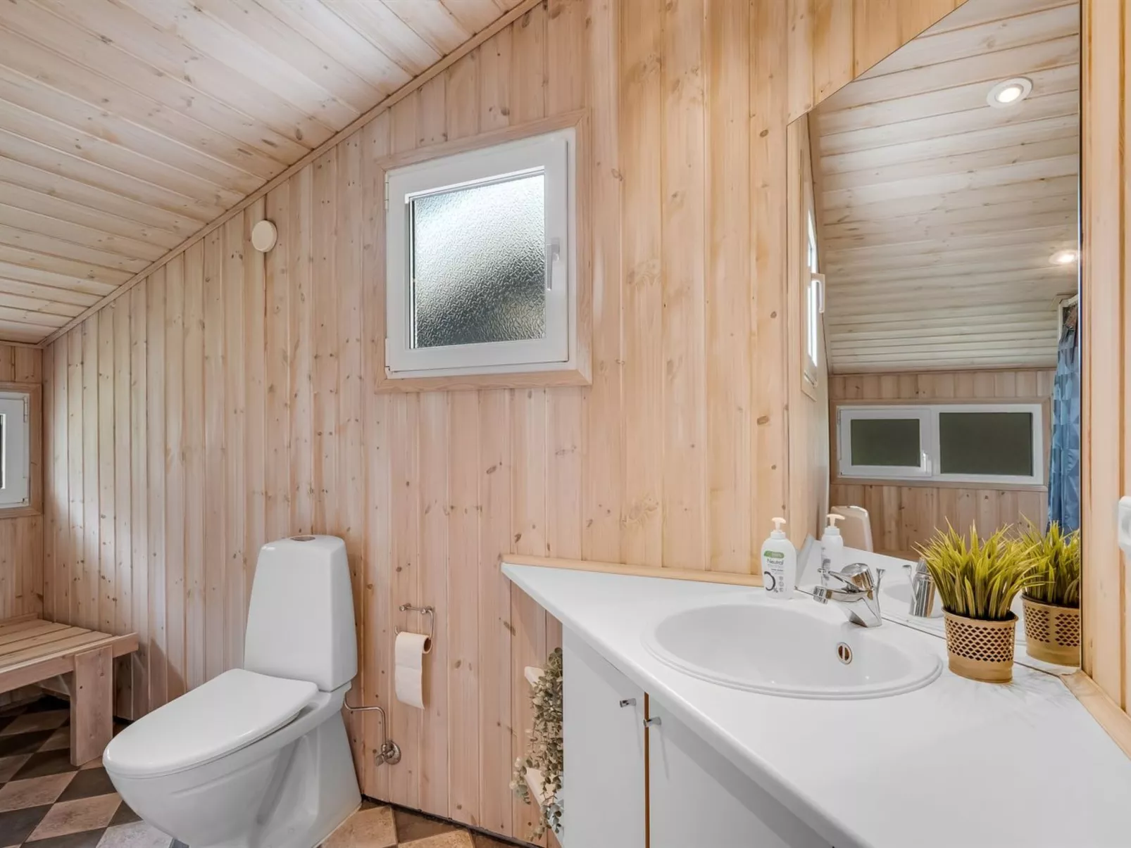 "Ellen" - 289m from the sea-Binnen