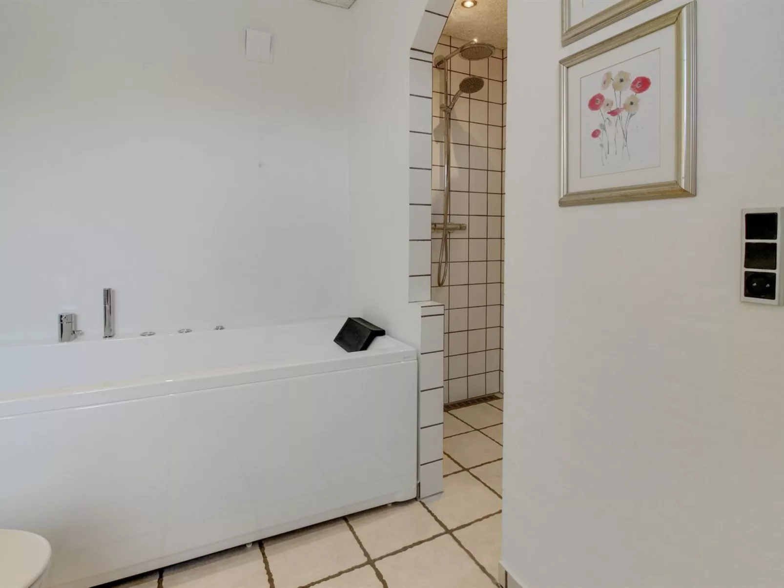 "Ristana" - 100m from the sea-Binnen