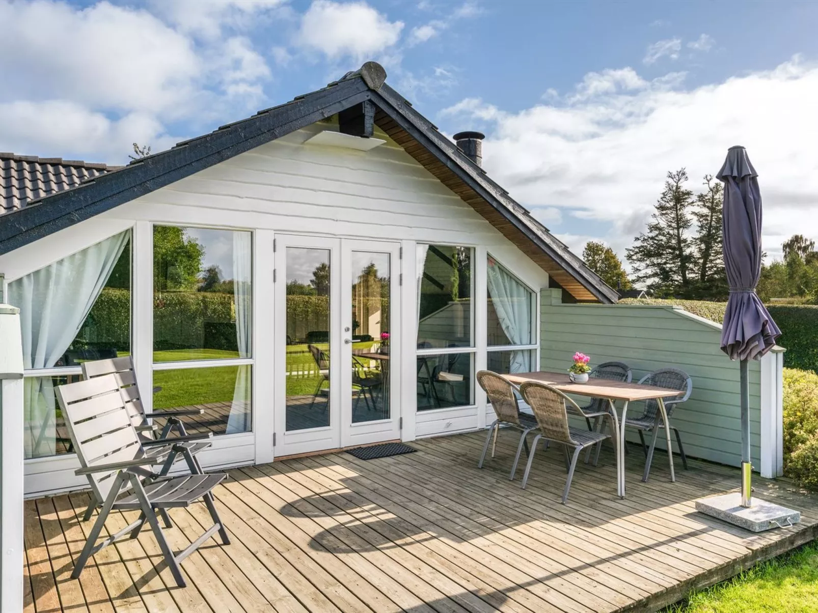 "Joona" - 600m from the sea-Buiten