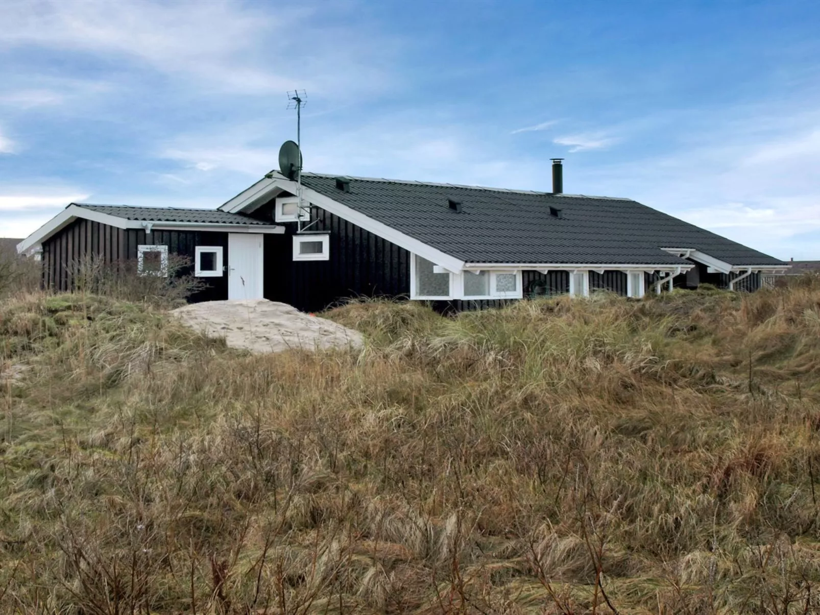 "Sixten" - 450m from the sea-Buiten