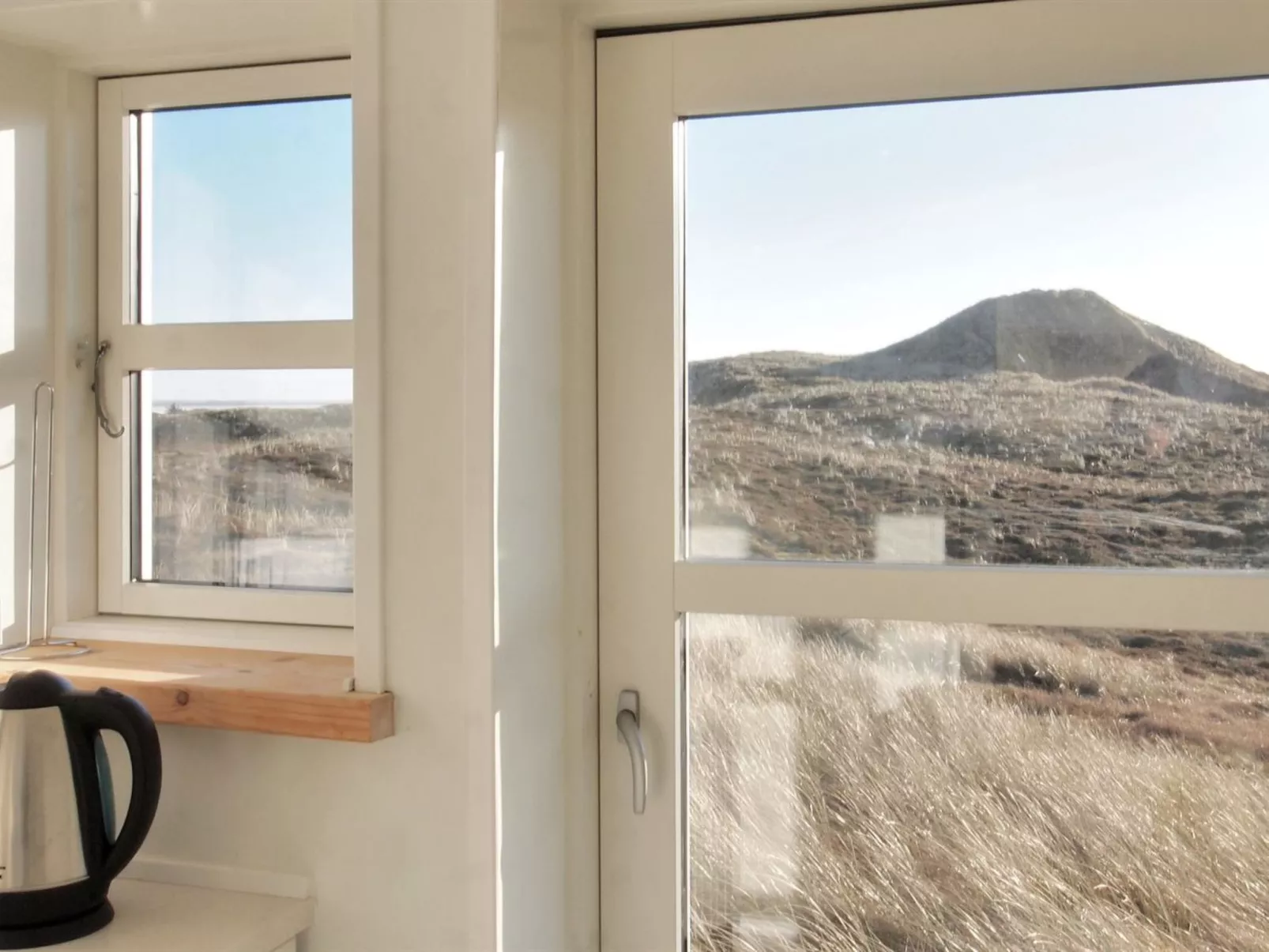 "Swanja" -  from the sea-Binnen