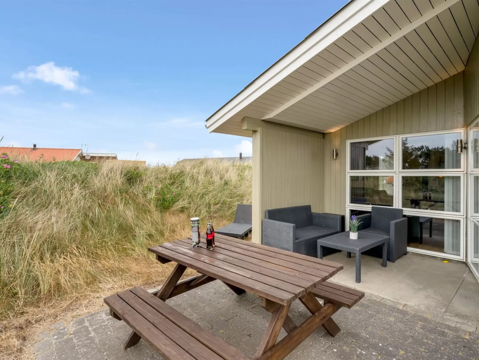 "Drifa" - 600m from the sea-Buiten
