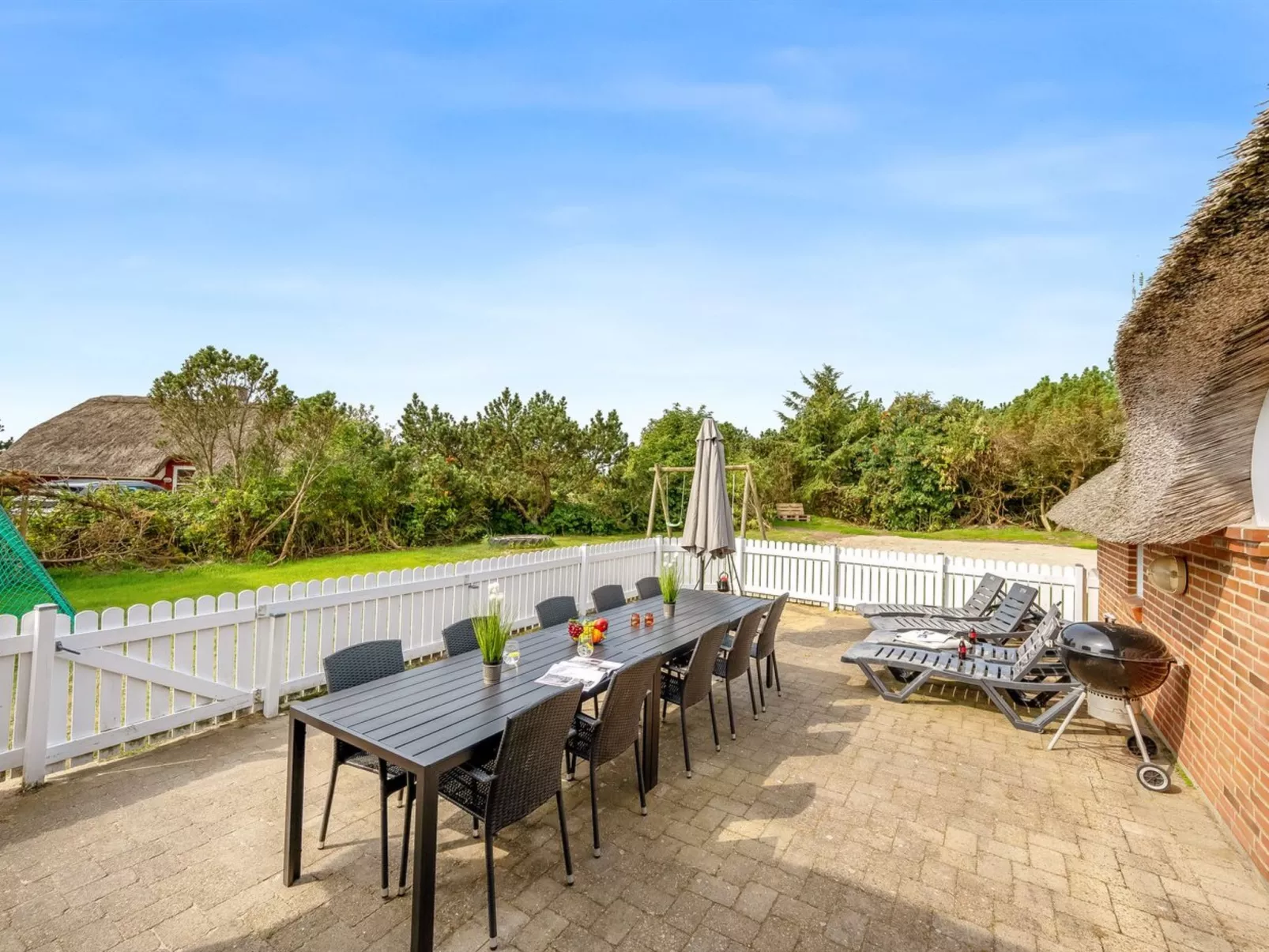 "Severine" -  from the sea-Buiten