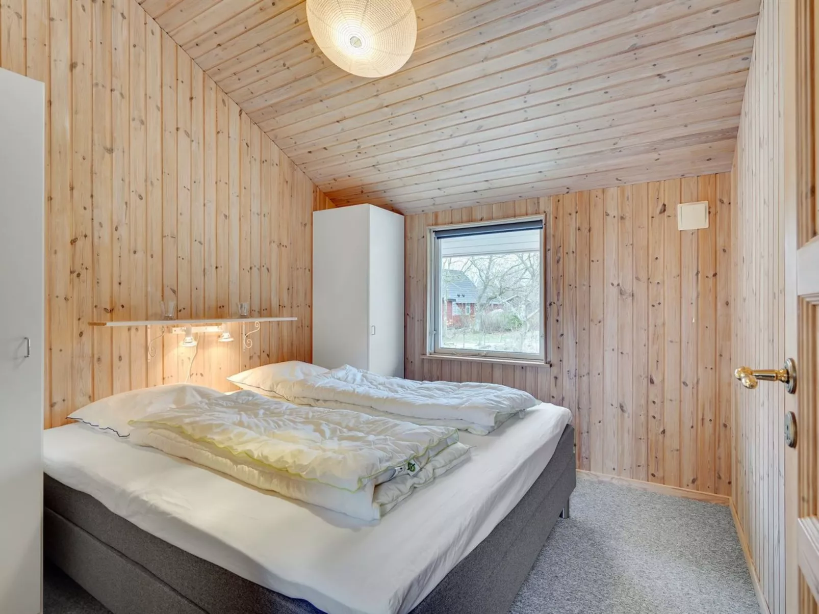 "Halla" - 200m to the fjord-Binnen