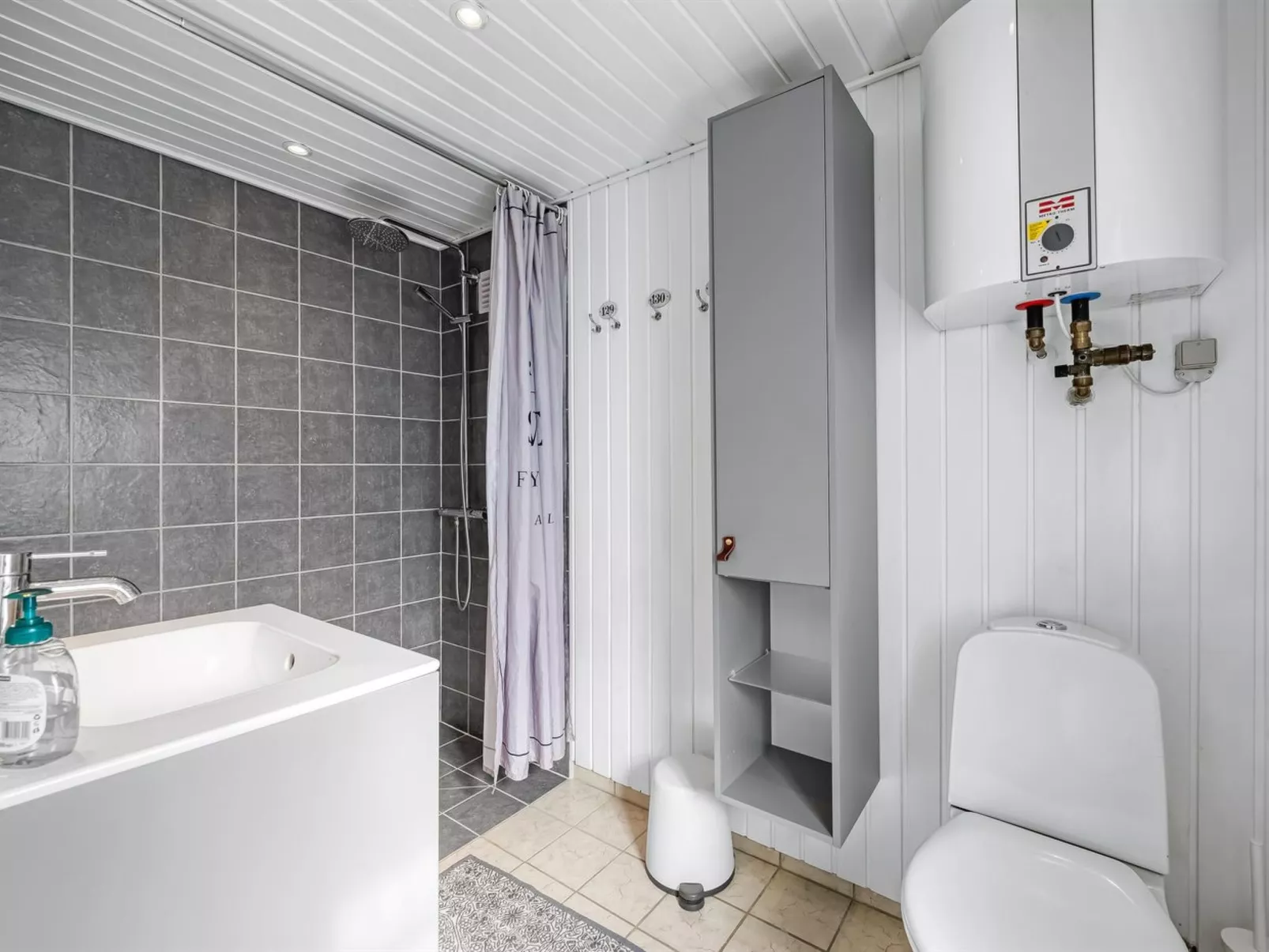 "Erikke" - 300m from the sea-Binnen