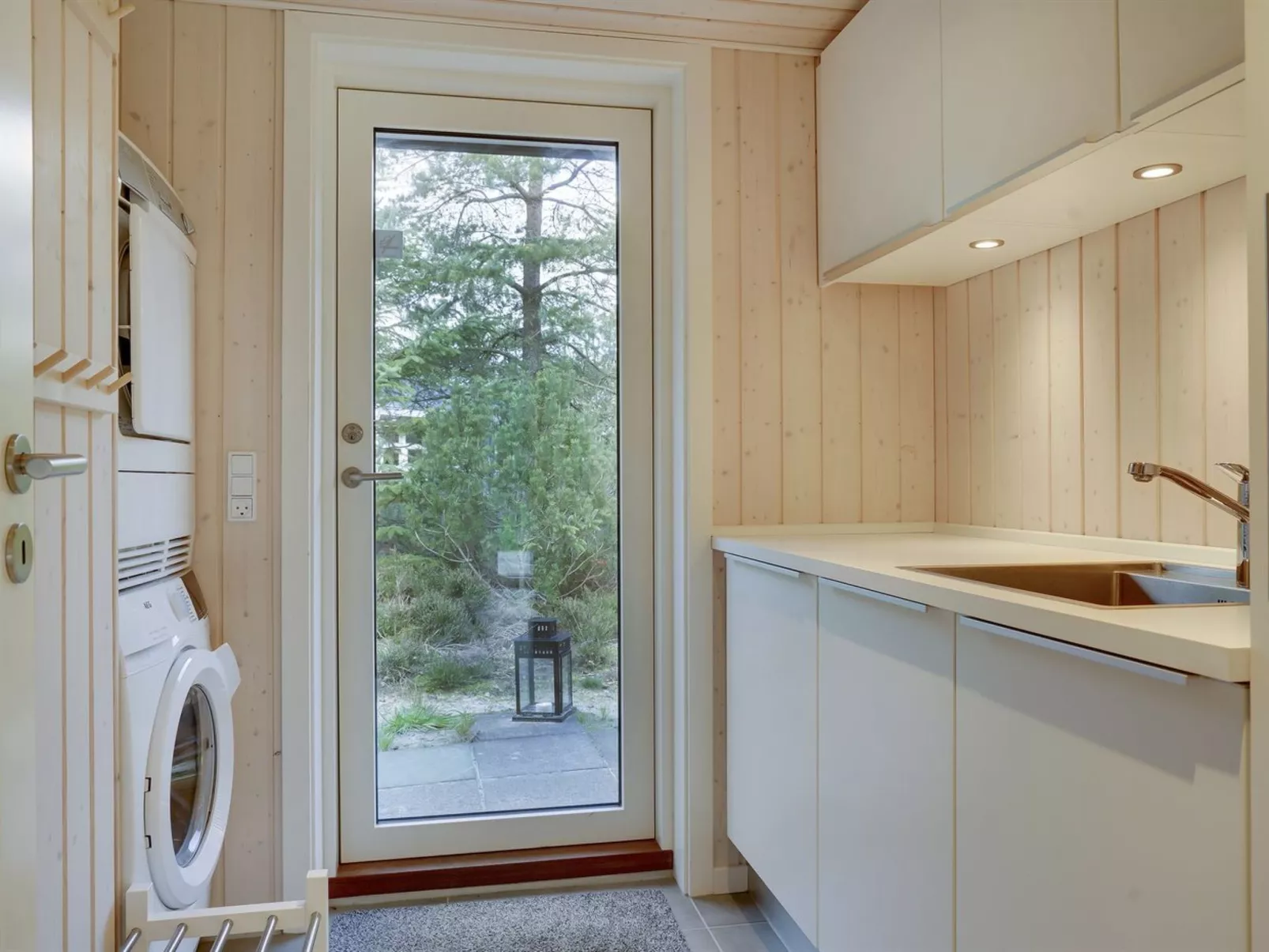 "Cate" - 150m from the sea-Binnen