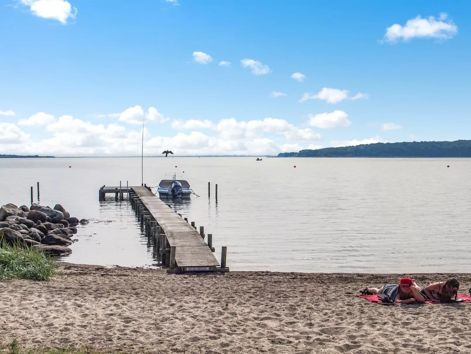 "Star" - 100m from the sea-Buiten