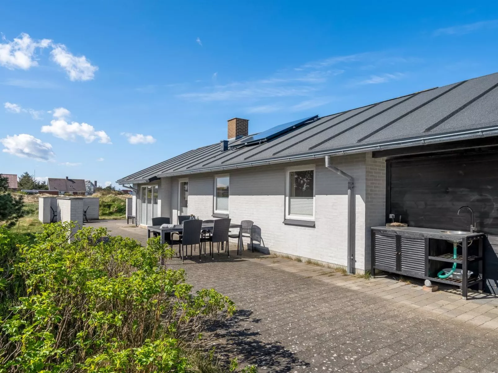 "Hornbogi" - 300m from the sea-Buiten