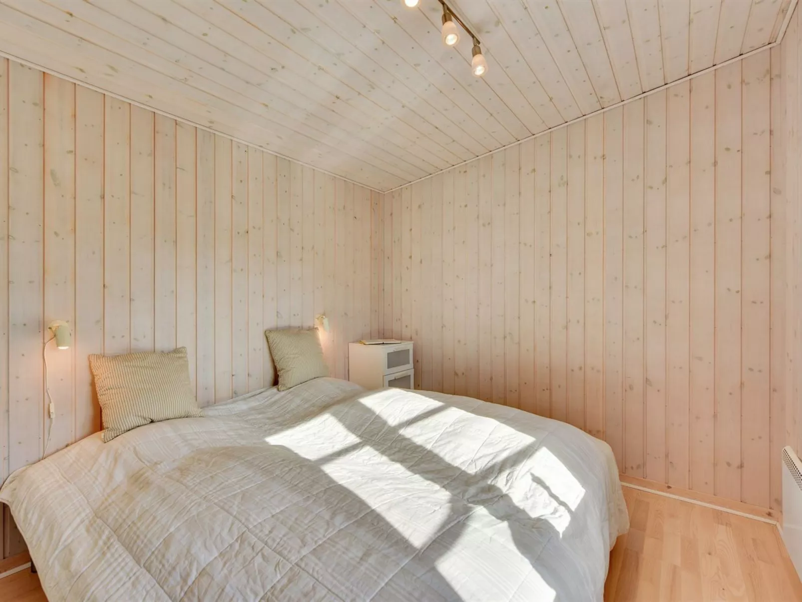 "Ayu" - 100m from the sea-Binnen