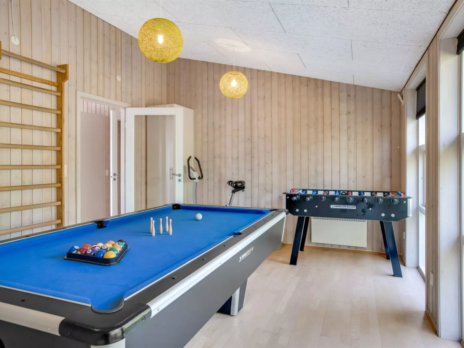 "Omar" - 1.0km from the sea-Binnen