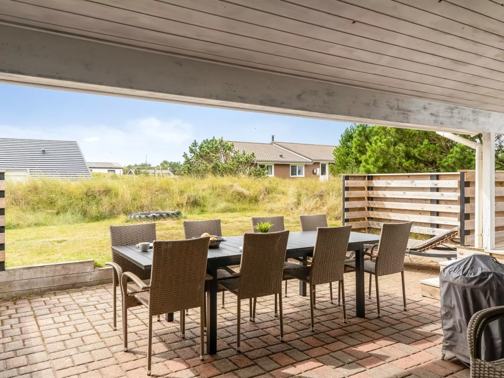 "Luzy" - 600m from the sea-Buiten