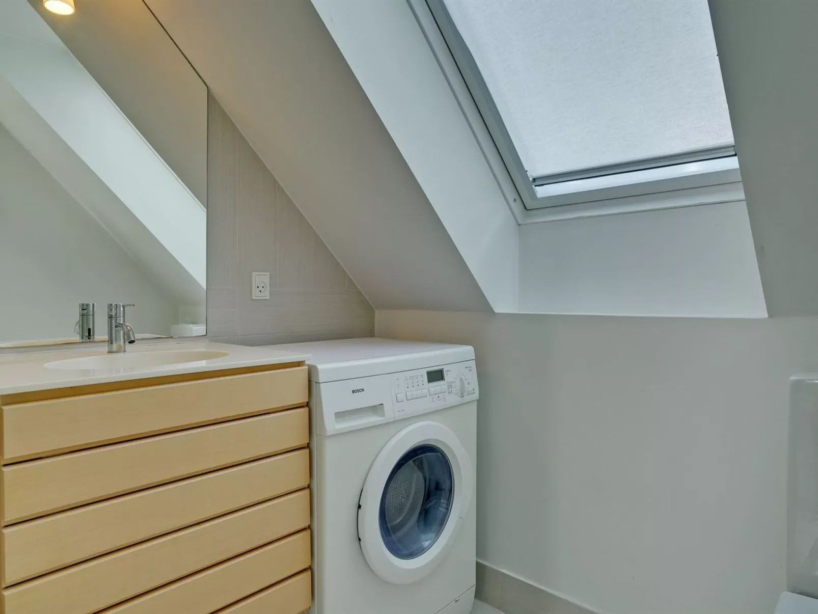 "Merisa" - 2.5km from the sea-Binnen