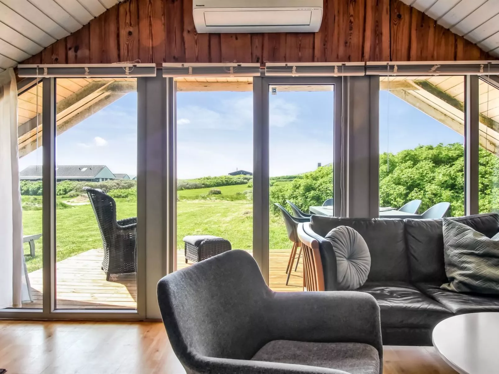 "Andrina" - 200m from the sea-Binnen