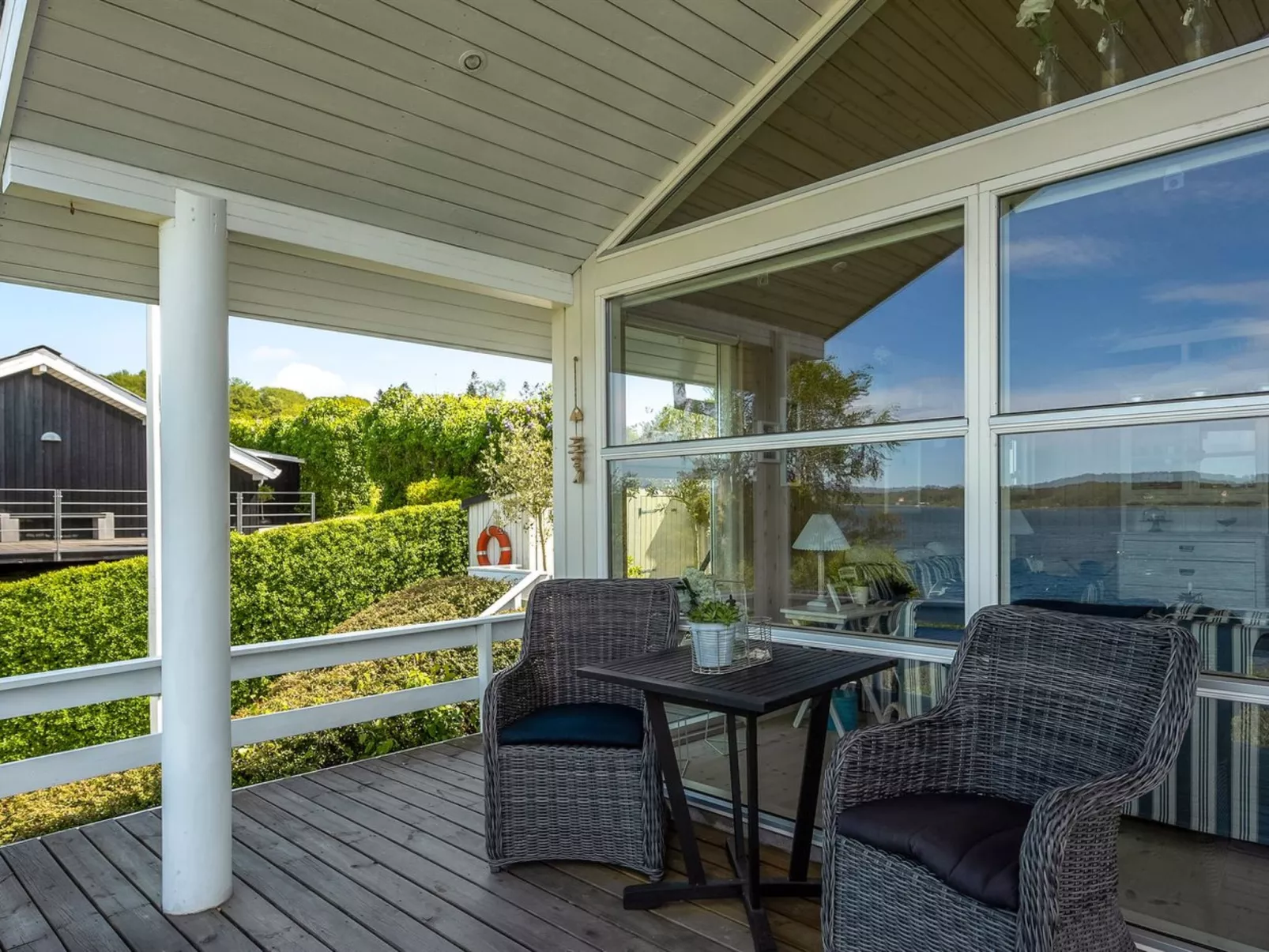 "Tini" - 50m to the fjord-Buiten