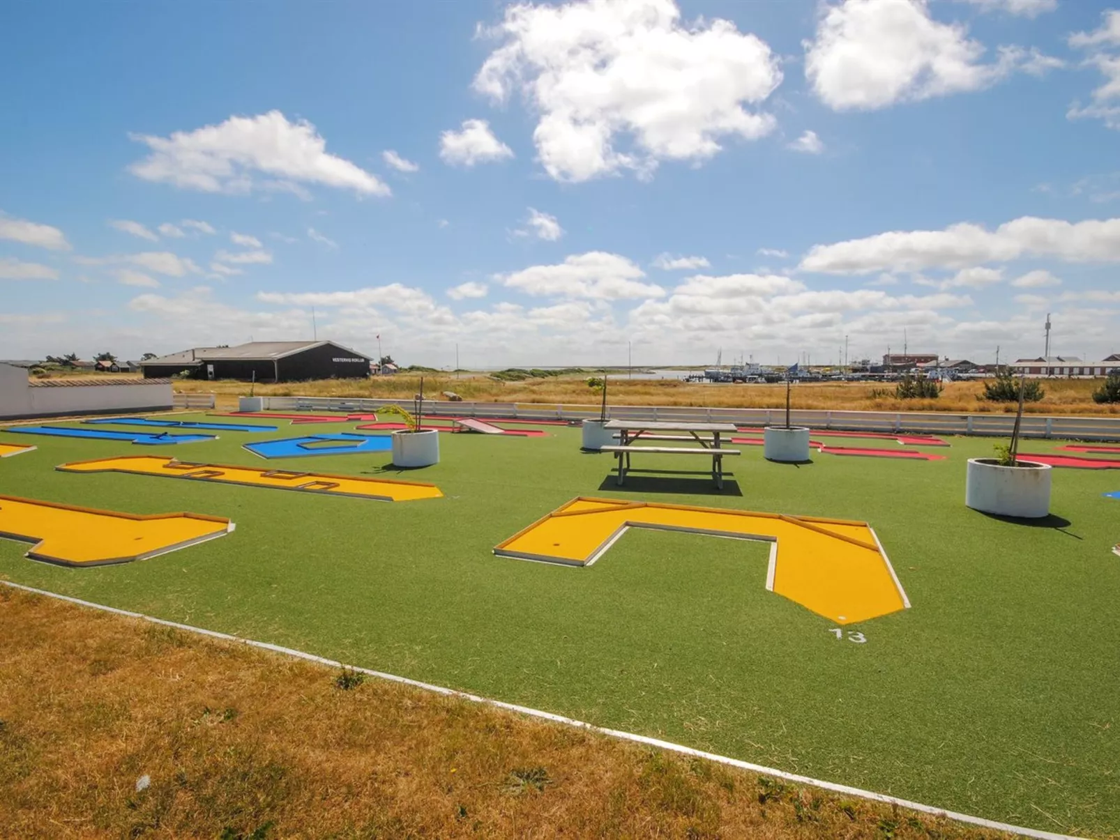 "Dineke" - 200m to the fjord-Binnen