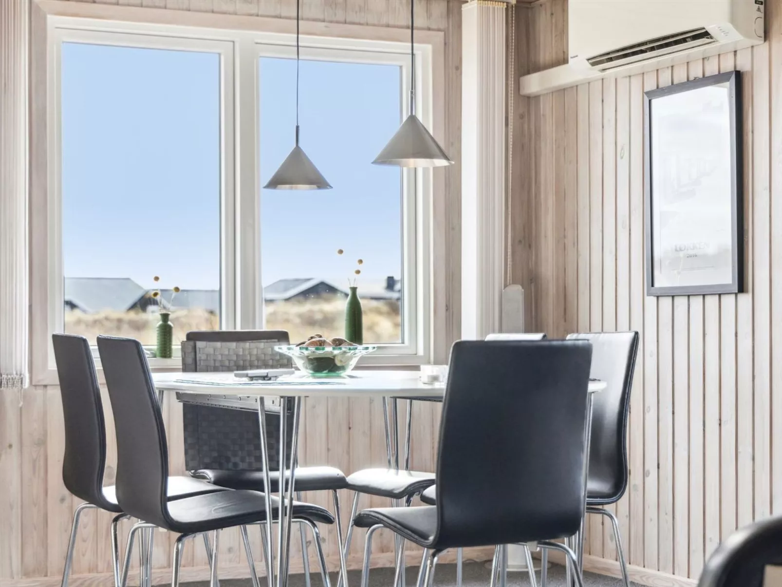 "Jarla" - 250m from the sea-Binnen