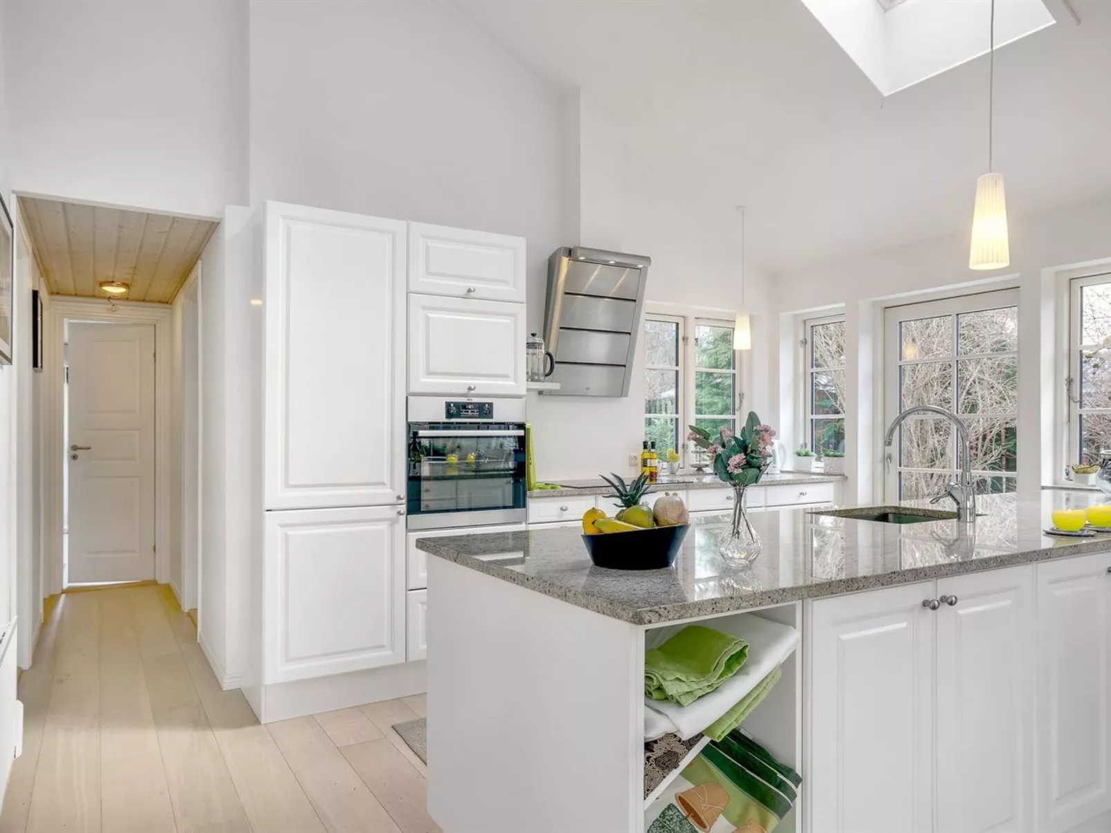 "Amine" - 700m from the sea-Binnen