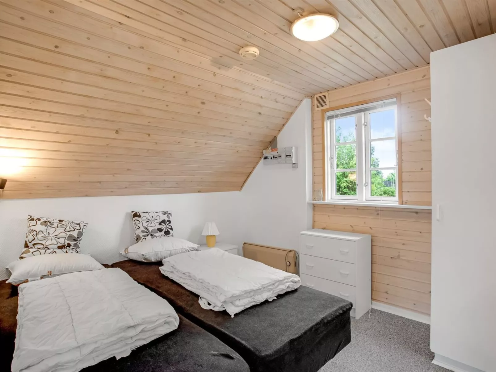 "Siouxsie" - 500m from the sea-Binnen