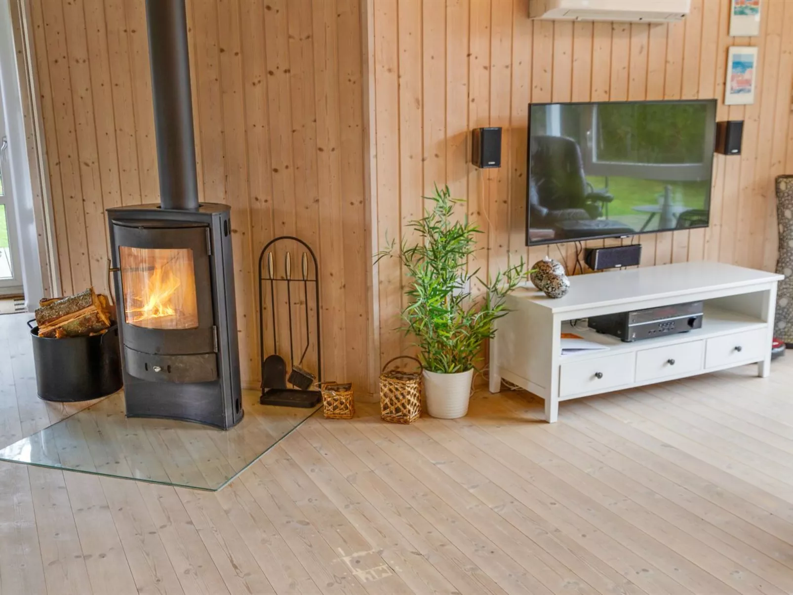 "Hielm" - 1km from the sea-Binnen