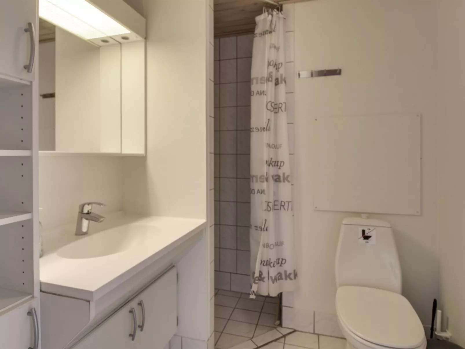 "Ronia" - 100m from the sea-Binnen