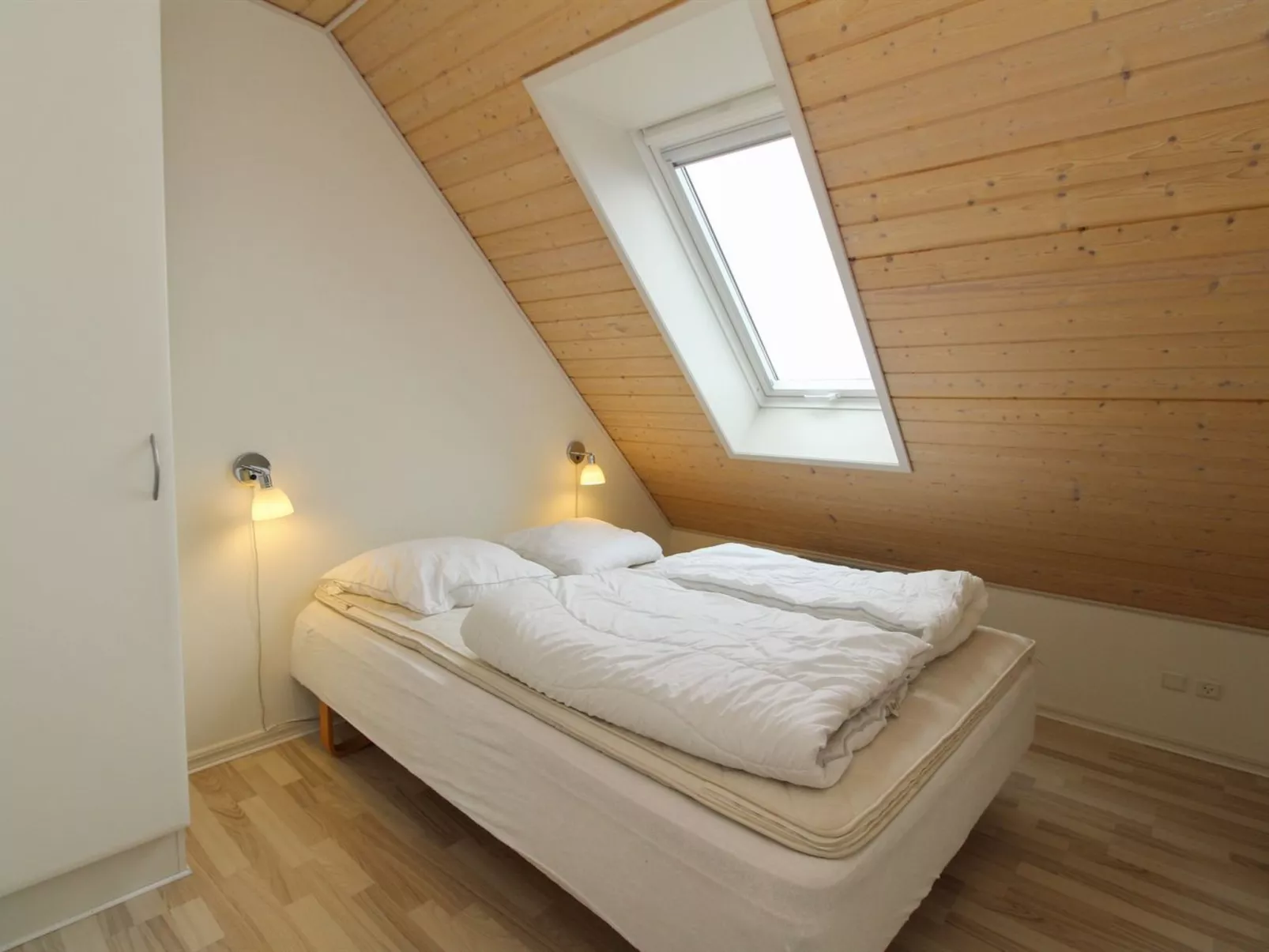 "Frænde" - 600m from the sea-Binnen