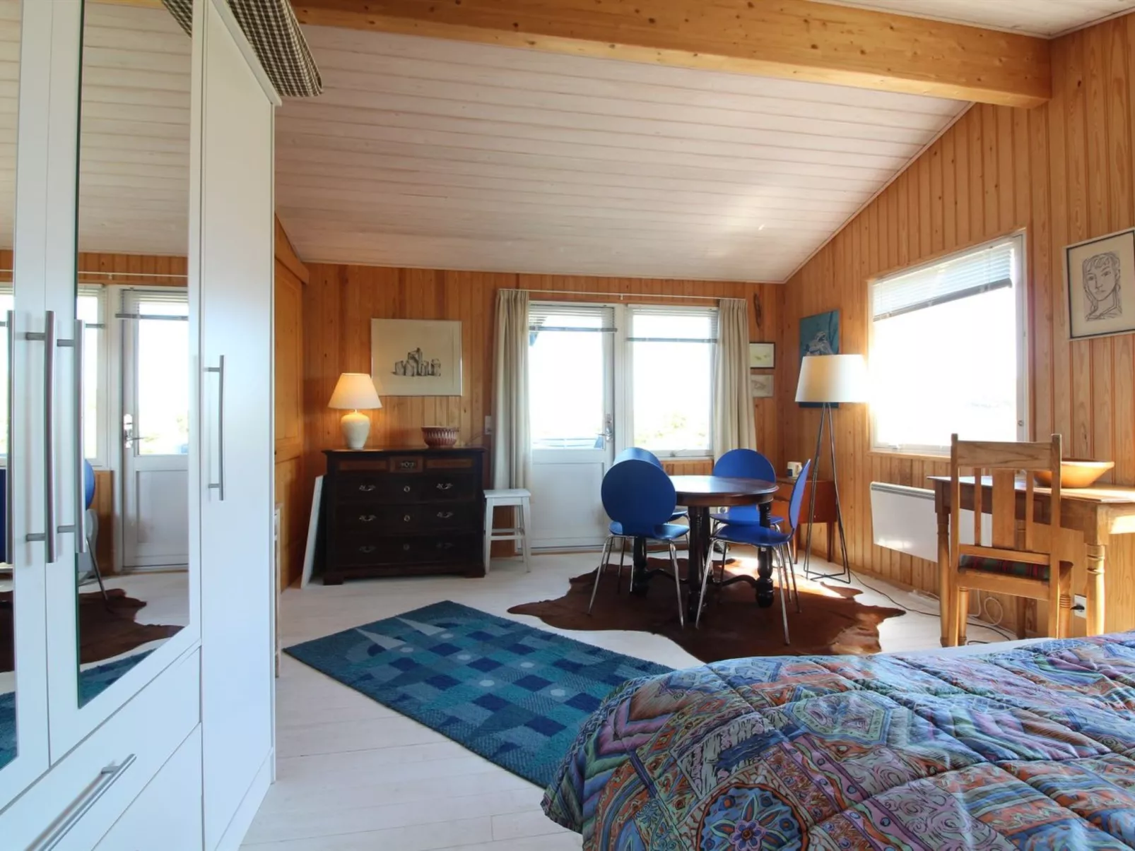 "Ellynor" - 200m from the sea-Binnen