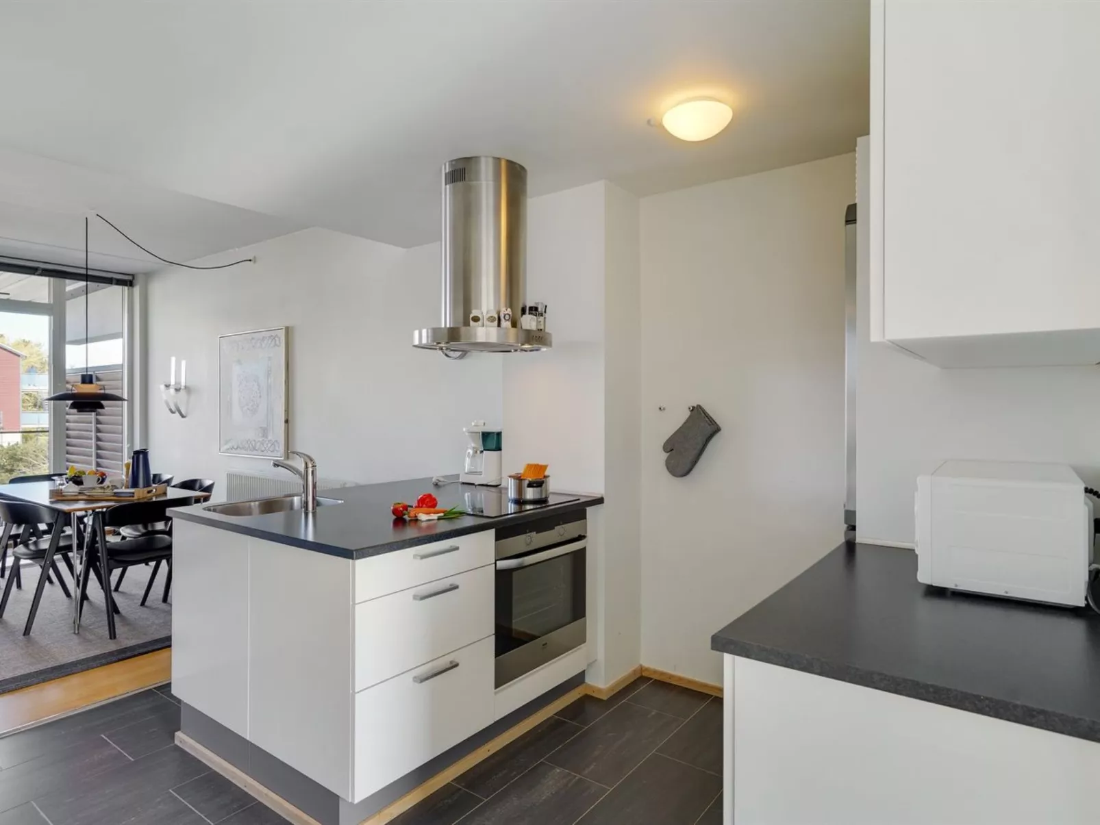 "Jurviis" - 100m from the sea-Binnen