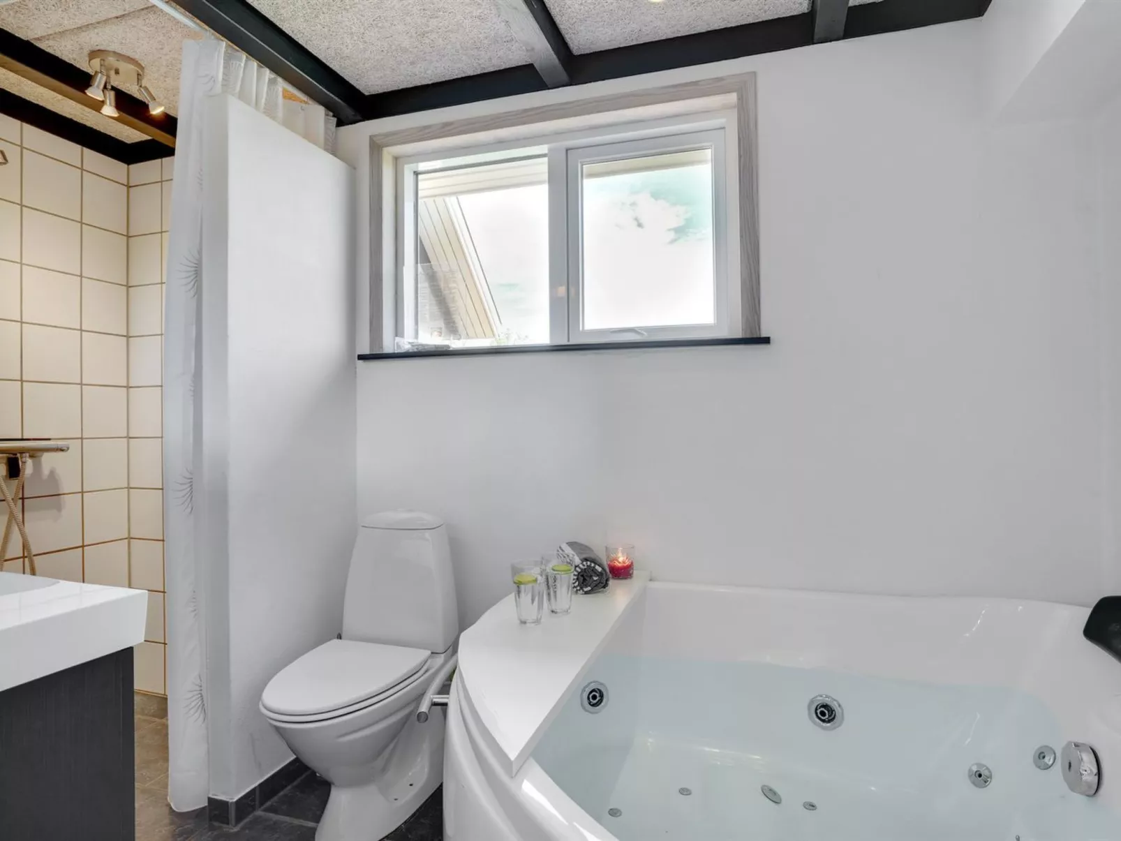 "Dagne" - 400m to the fjord-Binnen