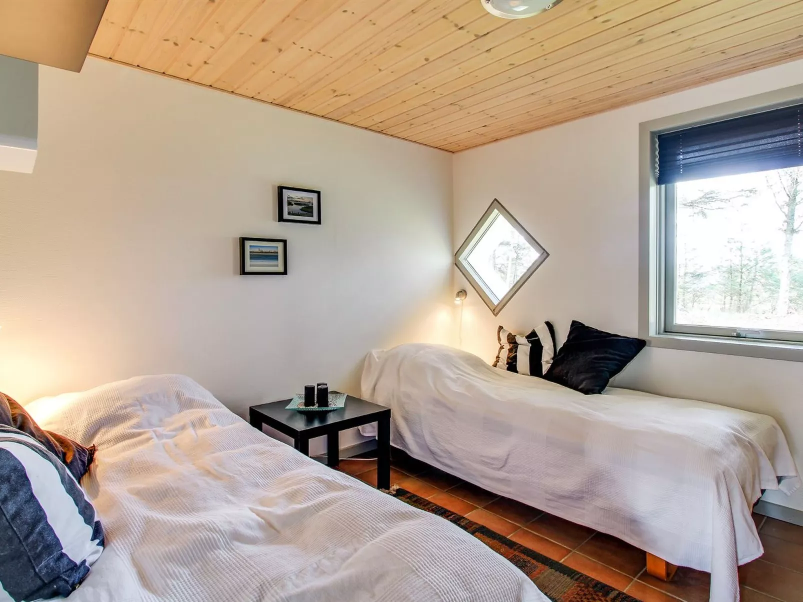 "Sora" - 2km from the sea-Binnen