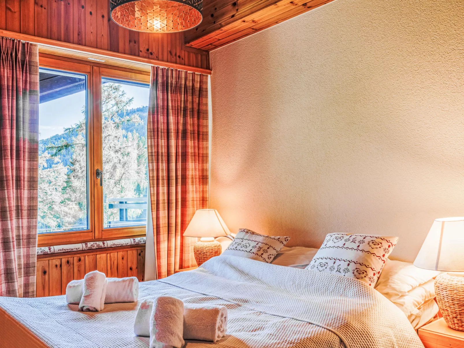 Dents Rousses B4-Binnen