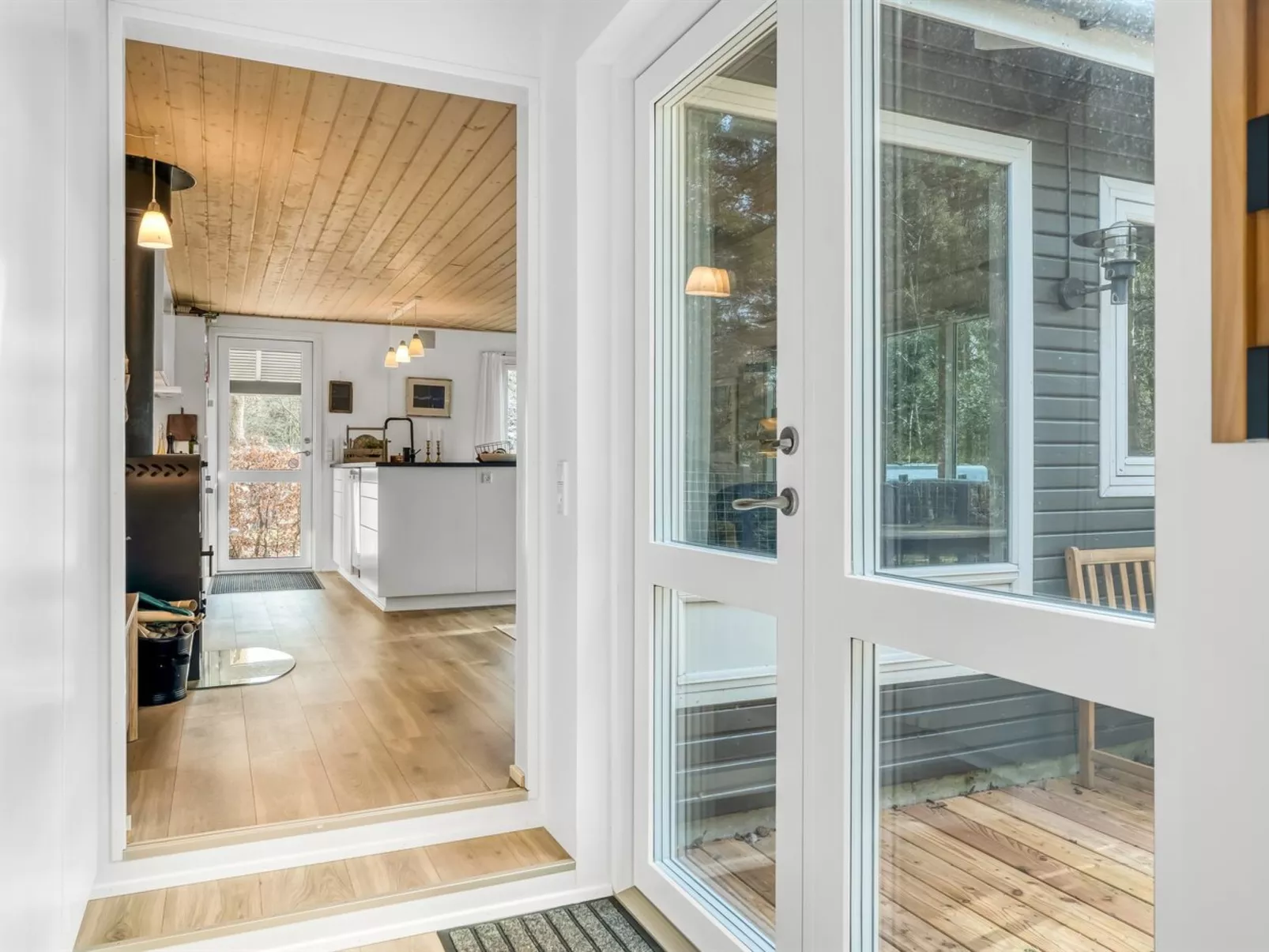 "Milan" - 250m to the fjord-Binnen