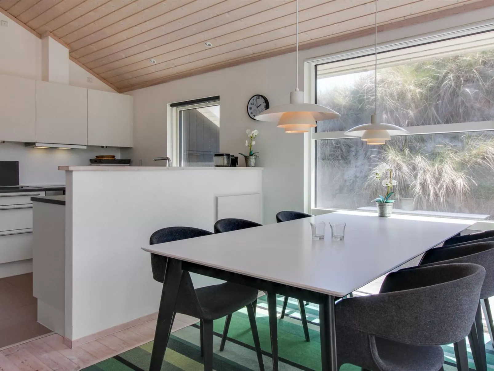 "Felippa" - 25m from the sea-Binnen