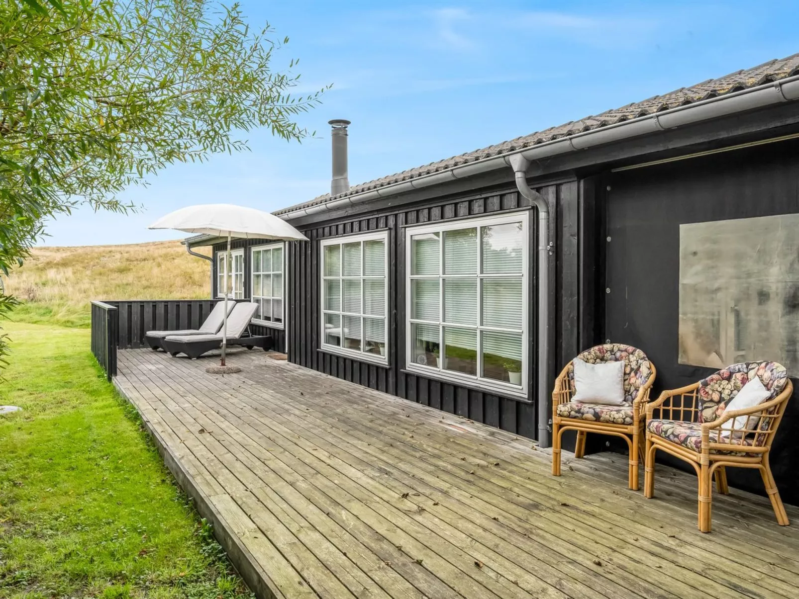 "Danko" - 1.5km from the sea-Buiten