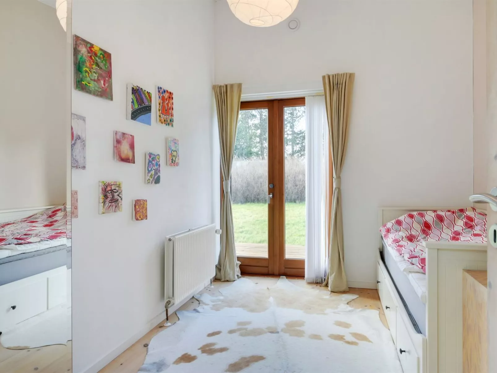 "Esta" -  from the sea-Binnen