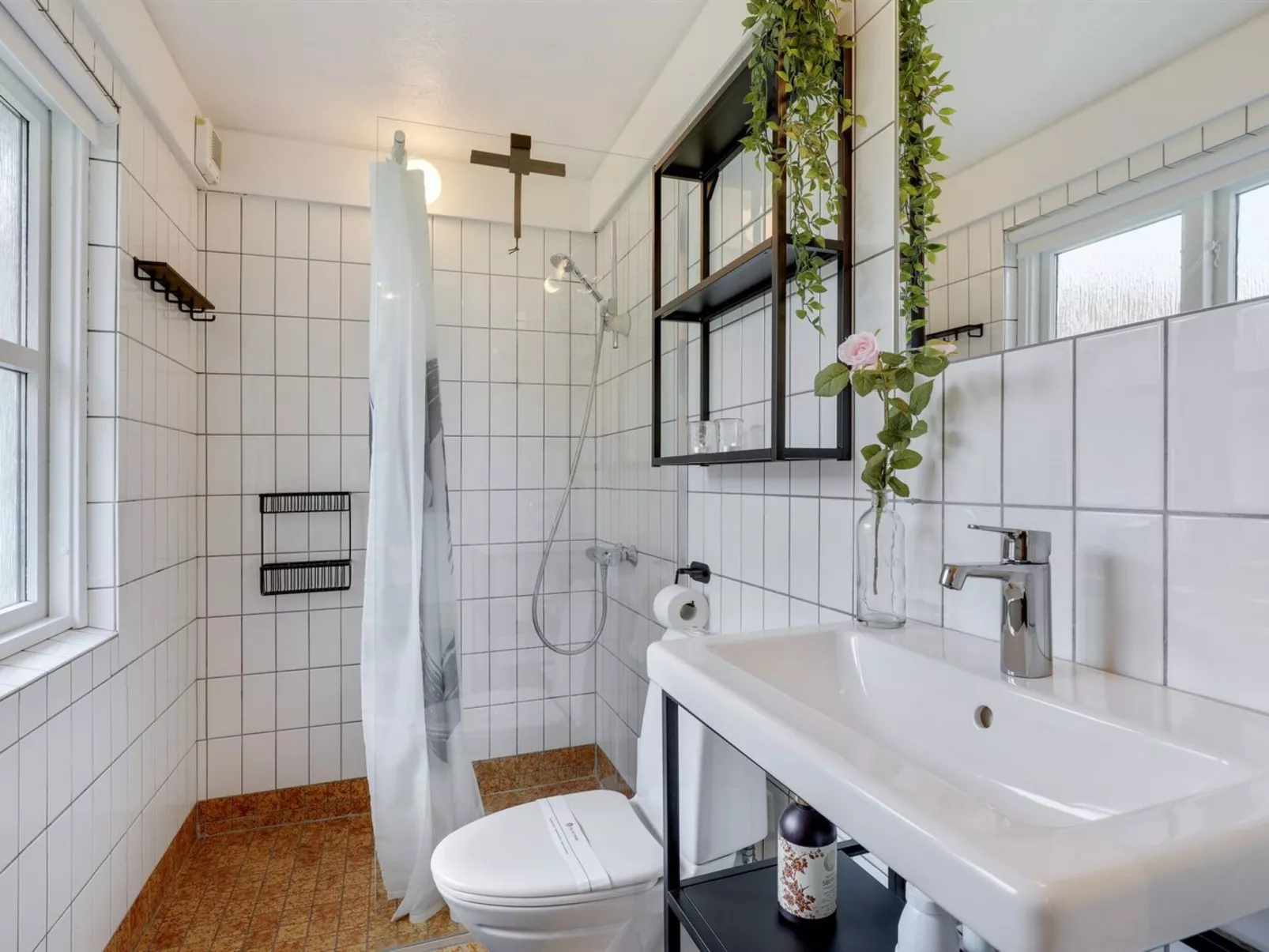 "Majvi" - 300m from the sea-Binnen