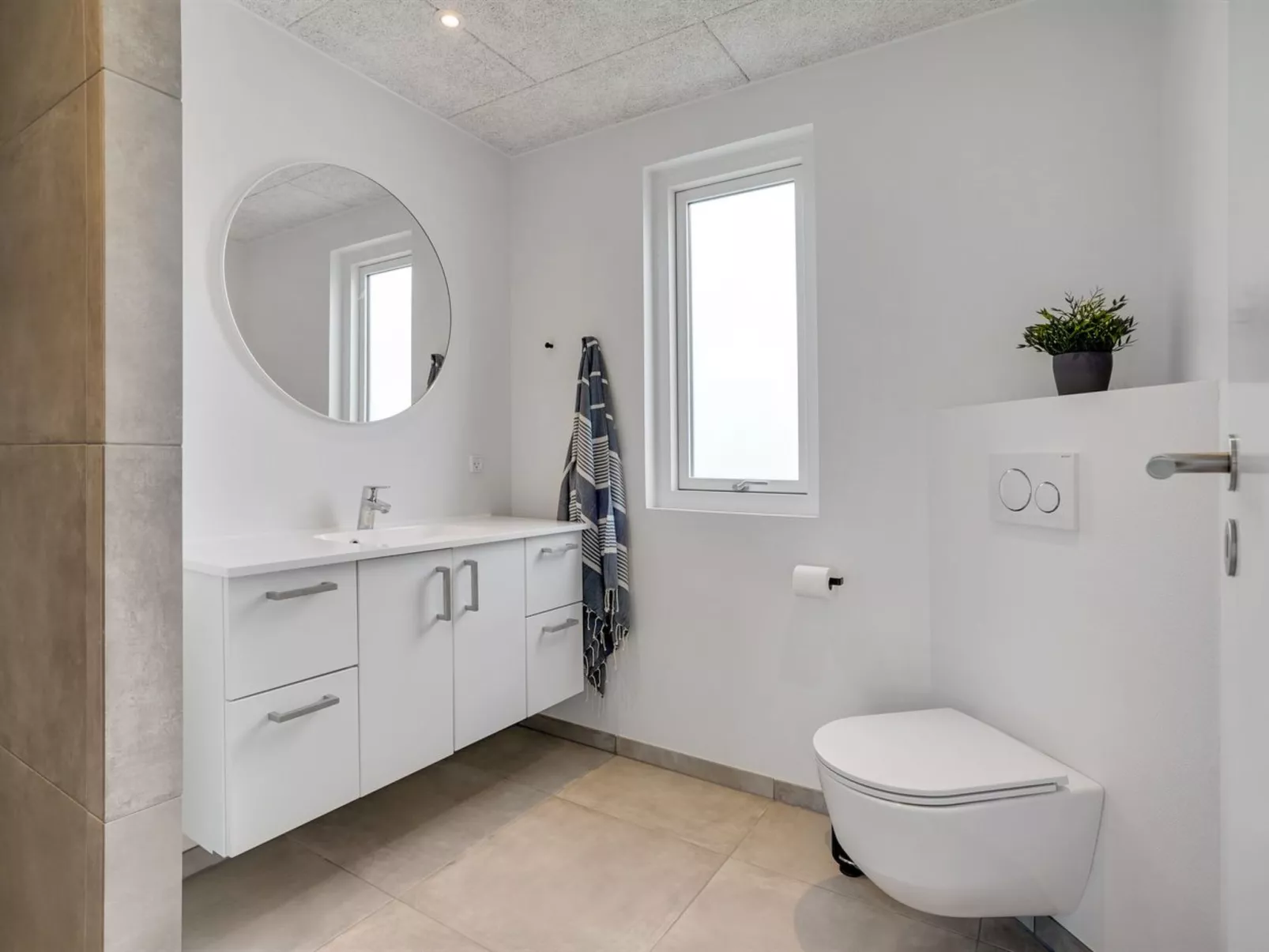 "Fridel" - 4km from the sea-Binnen