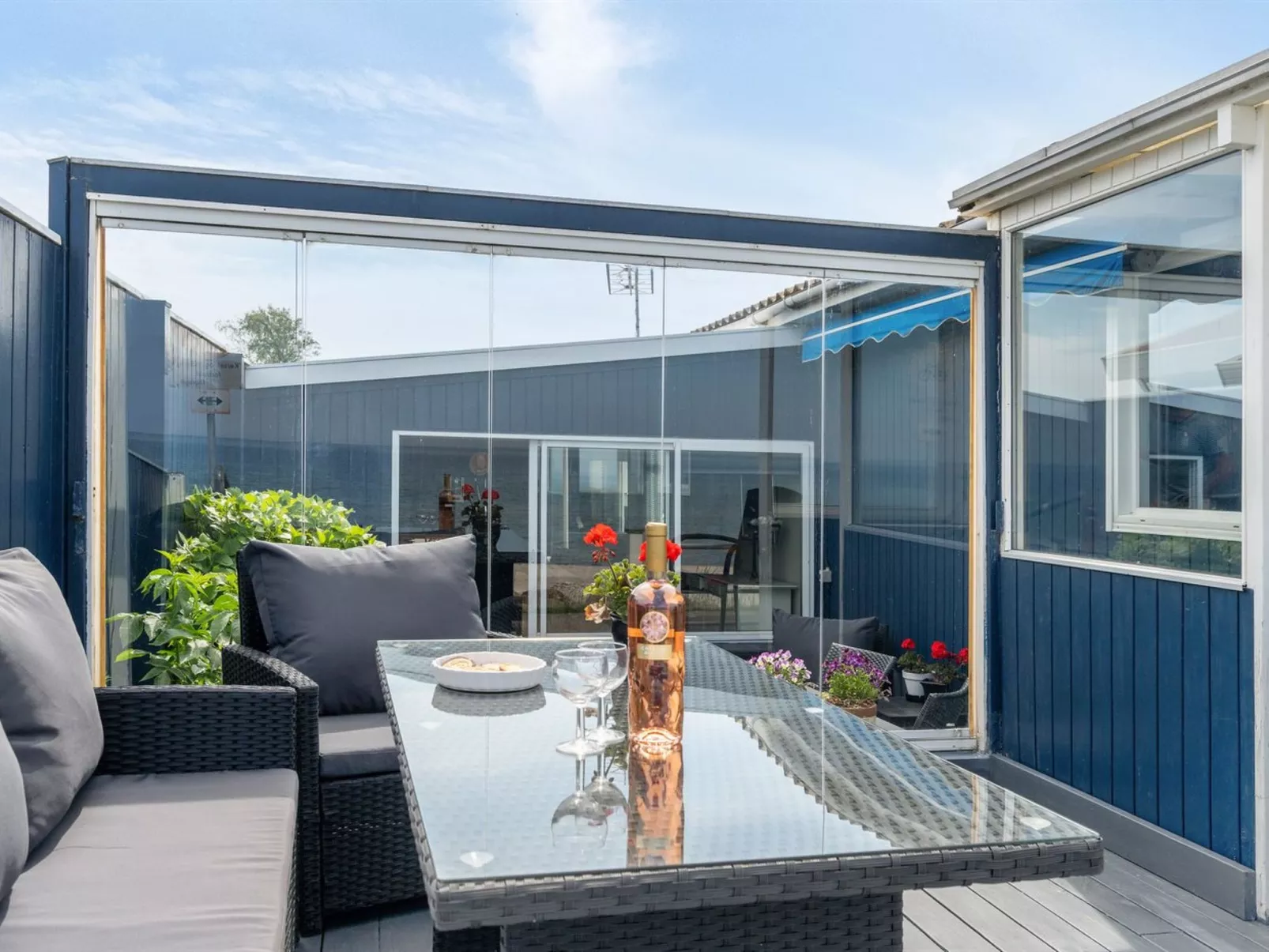 "Nera" - 10m from the sea-Buiten