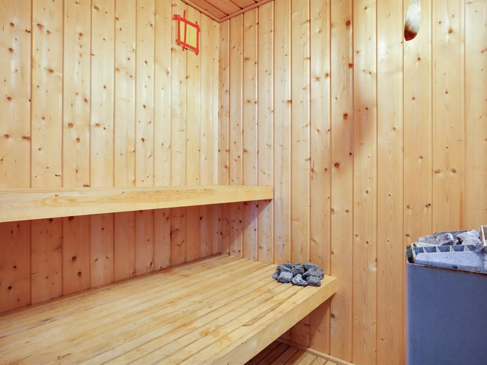 "Keyla" - 50m from the sea-Binnen