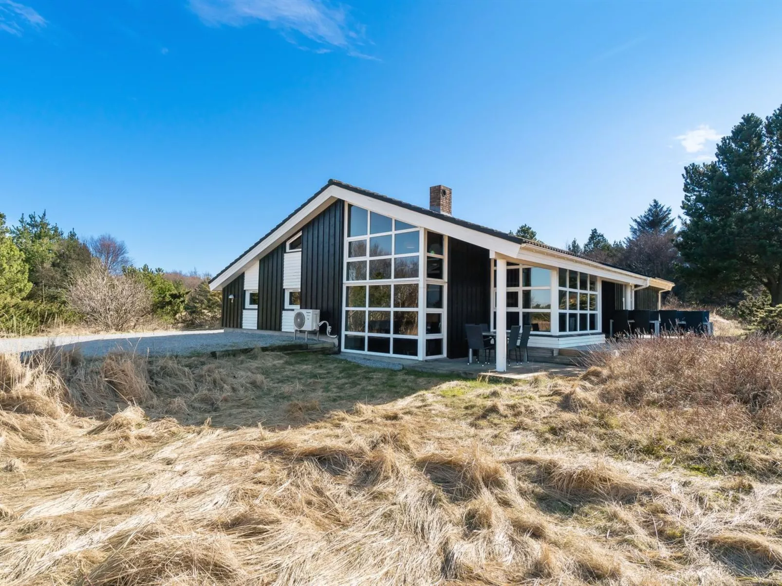 "Riika" - 425m from the sea-Buiten