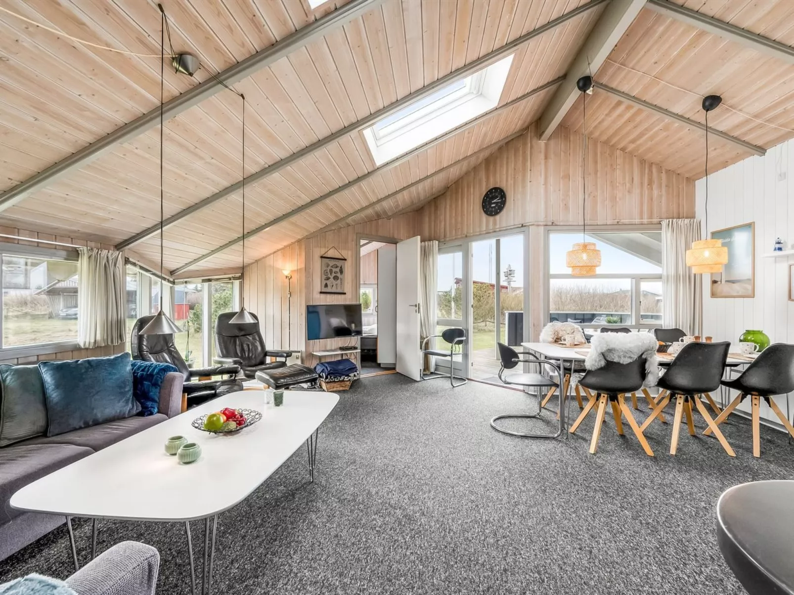 "Marisol" - 600m to the fjord-Binnen