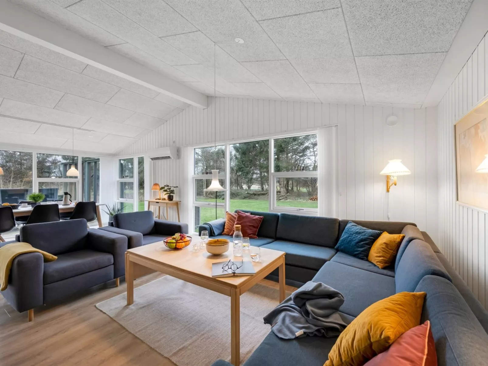 "Ridvan" - 500m from the sea-Binnen