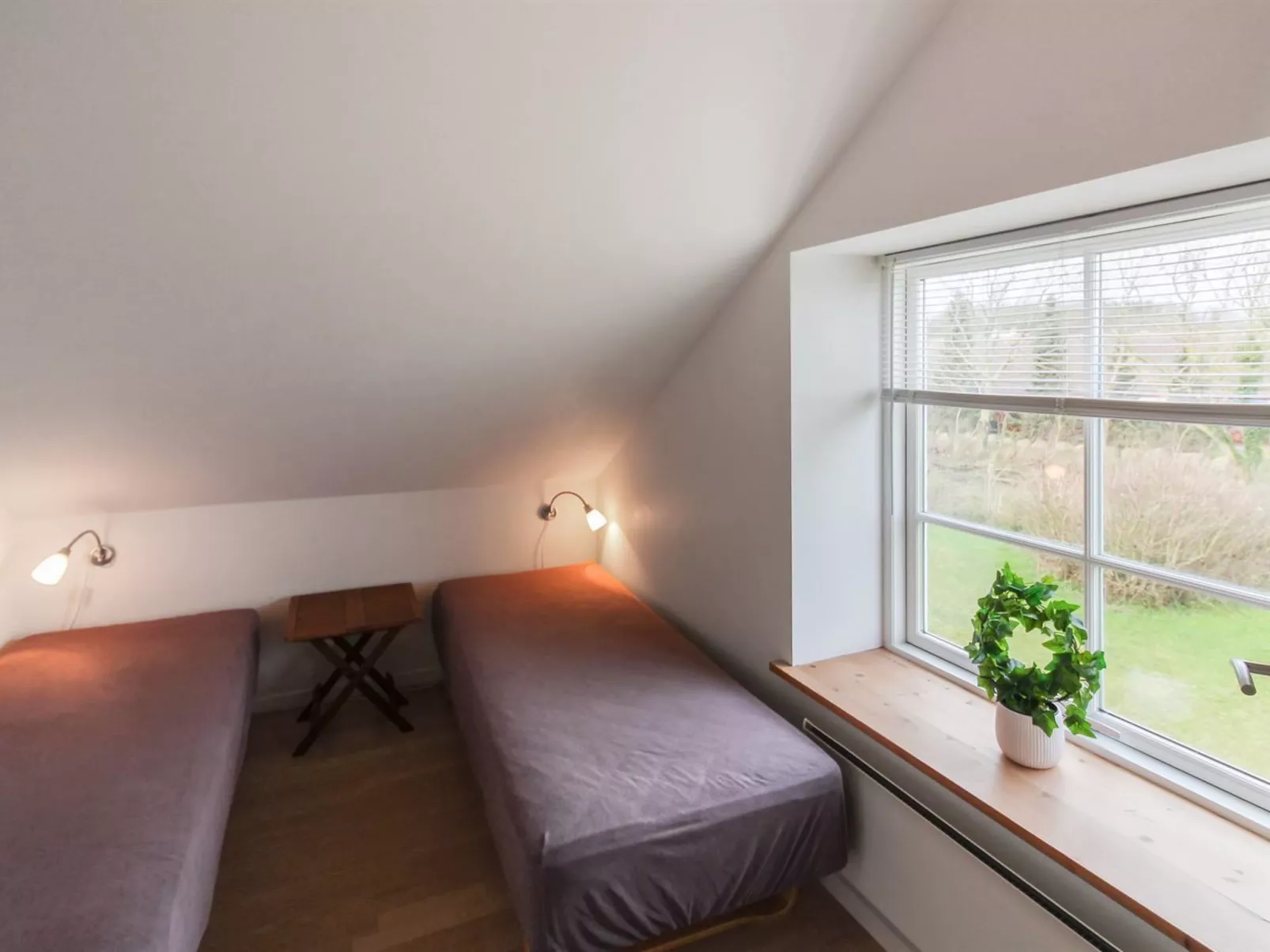 "Hertha" - 500m from the sea-Binnen