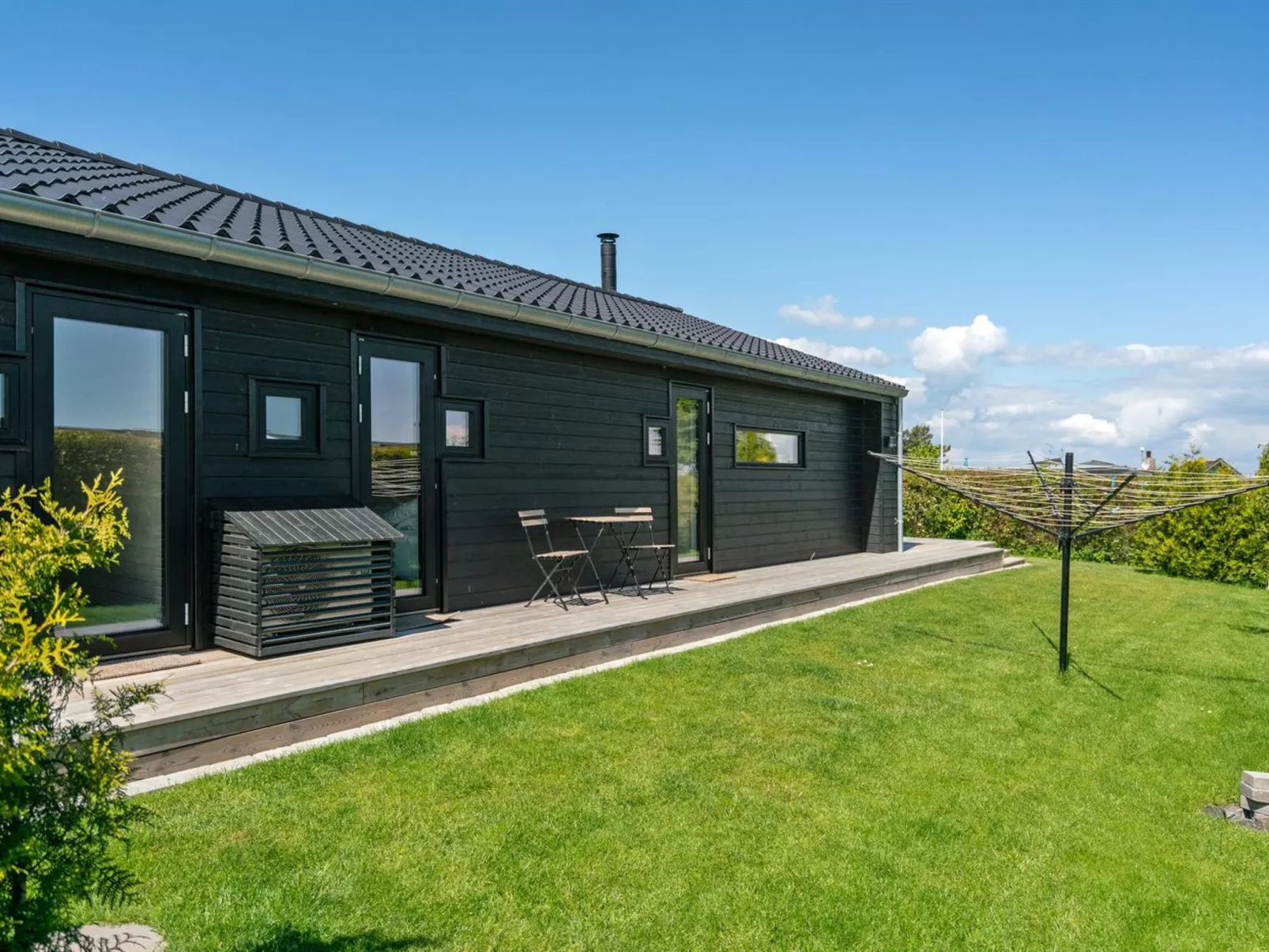 "Kjell" - 100m from the sea-Buiten