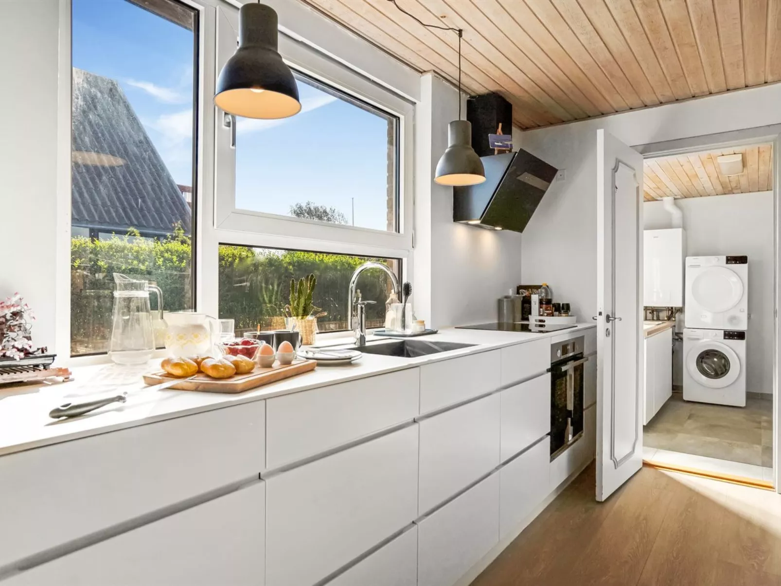 "Villum" - 700m from the sea-Binnen