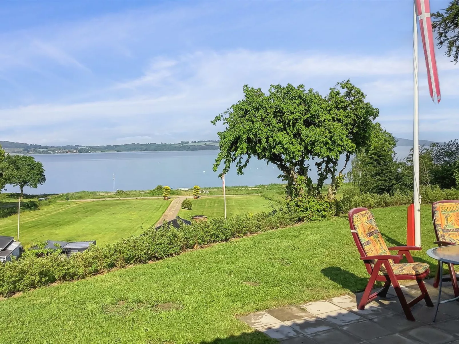 "Launo" - 150m to the fjord-Buiten