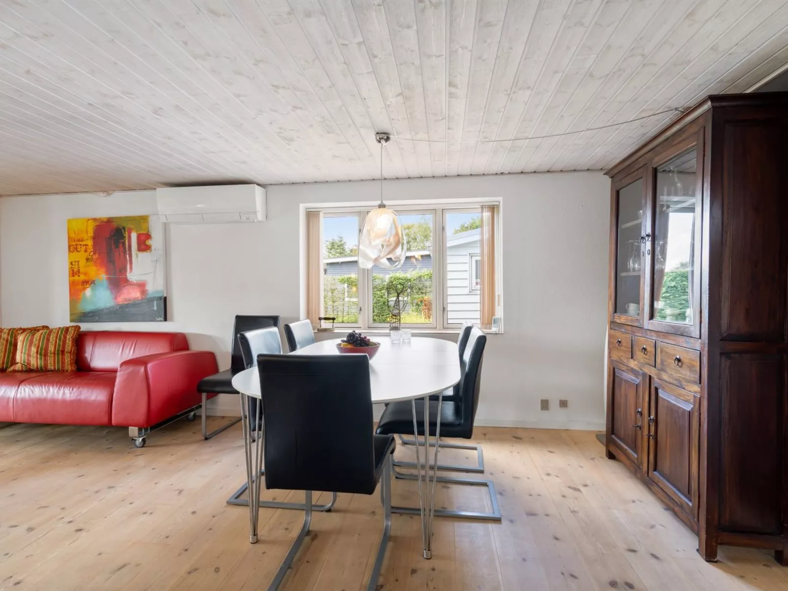 "Mena" - 200m from the sea-Binnen