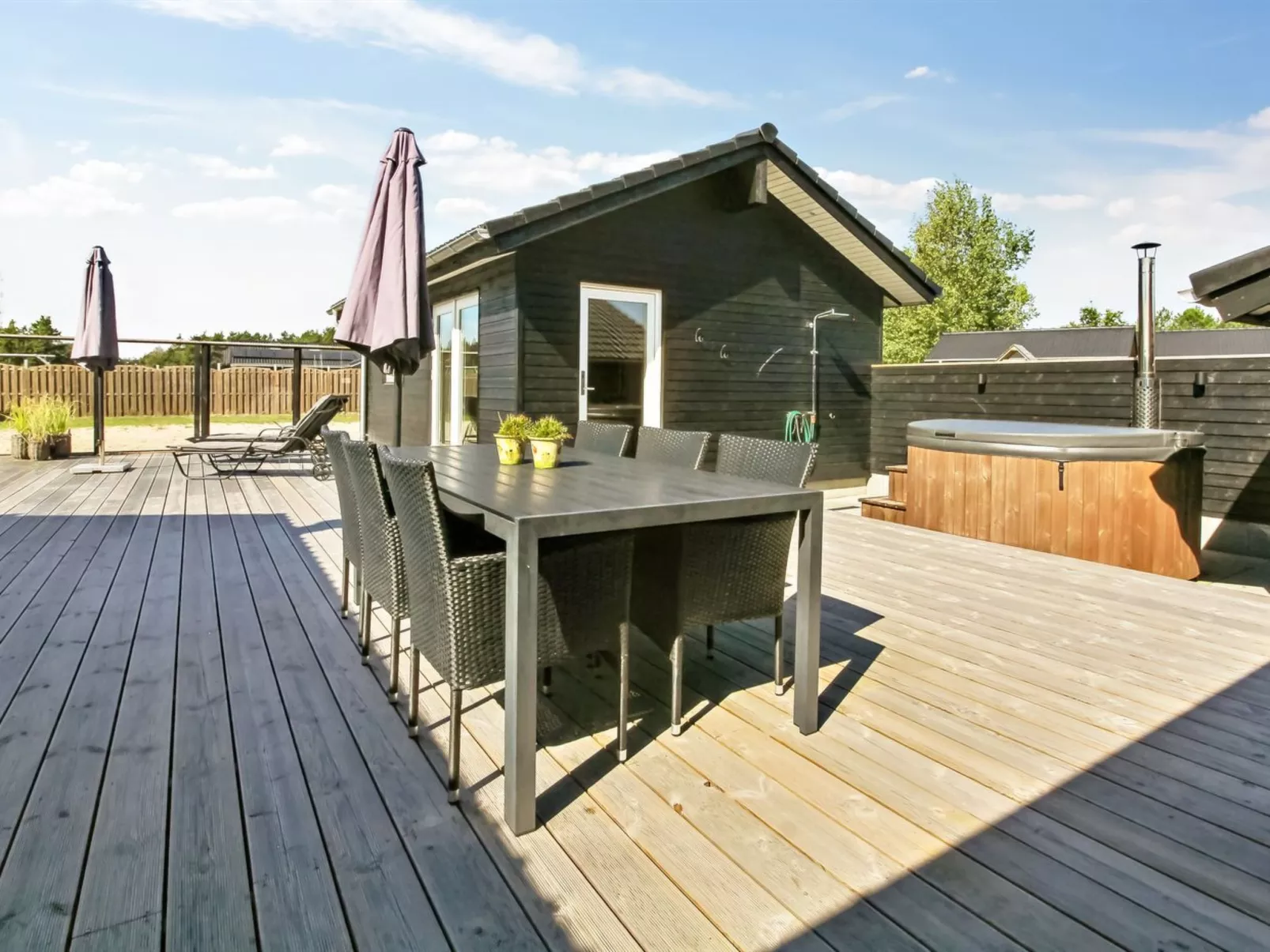 "Anuk" - 2.3km from the sea-Buiten