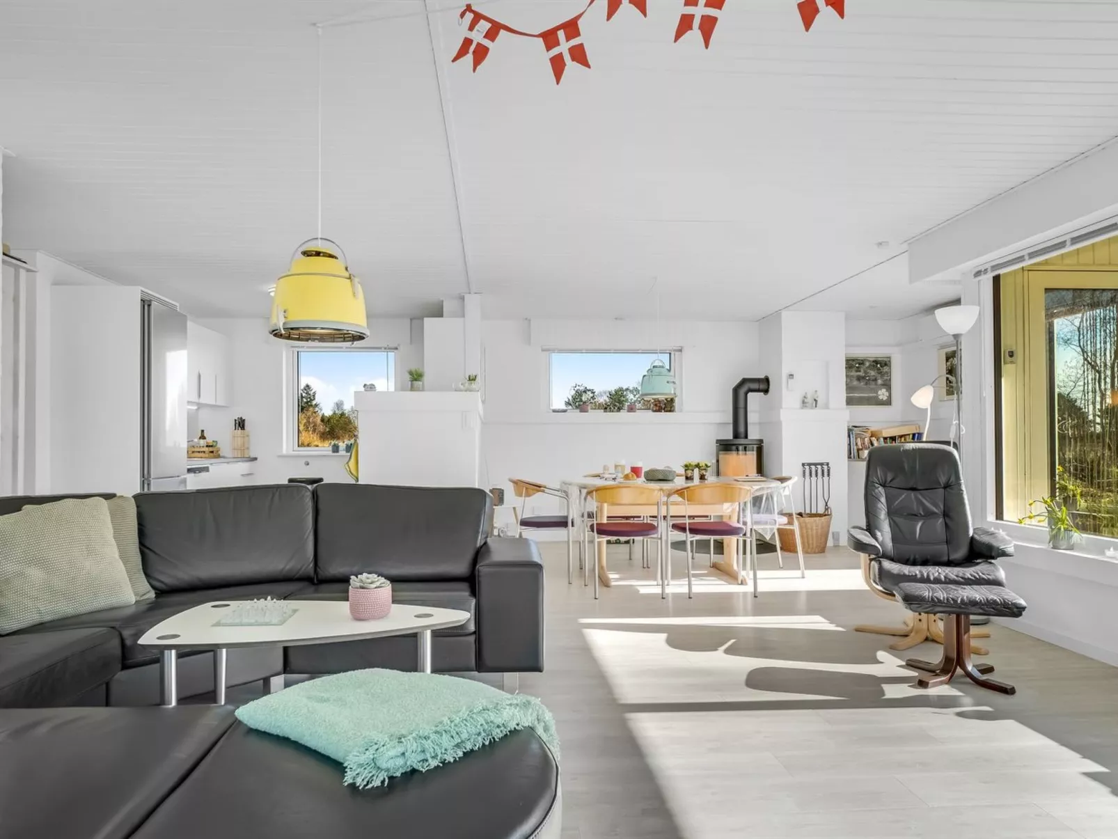 "Ehm" - 600m from the sea-Binnen